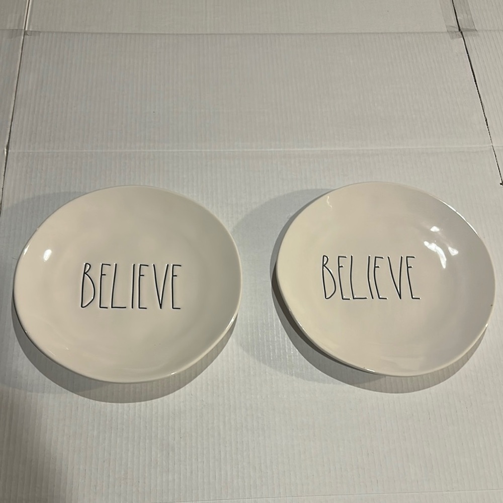 Rae Dunn set of 2 Cream ‘BELIEVE’ Dinnerware Plates for collectors or as a gift